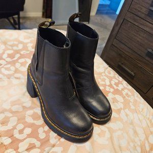 Dr. Martens Platform Chelsea Boot W. size 9
